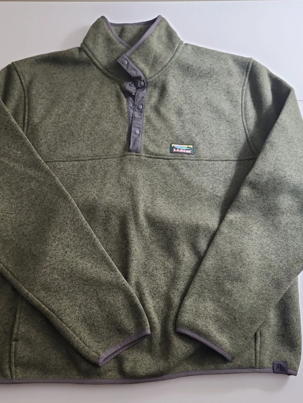 L.L. Bean Olive Green V-Neck Snap Fleece with Gray Trim
